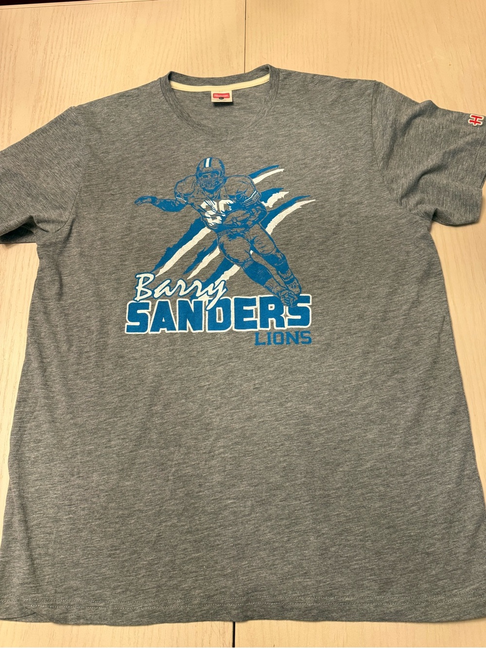 Homage Barry sanders L/XL graphic shirt but tee adult